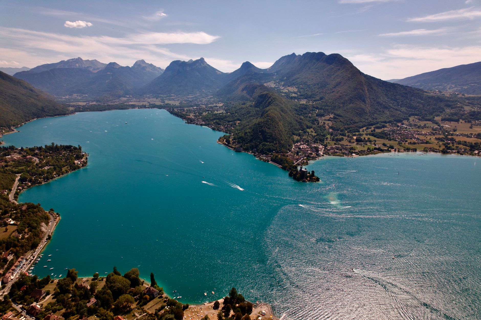 annecy lake mountain