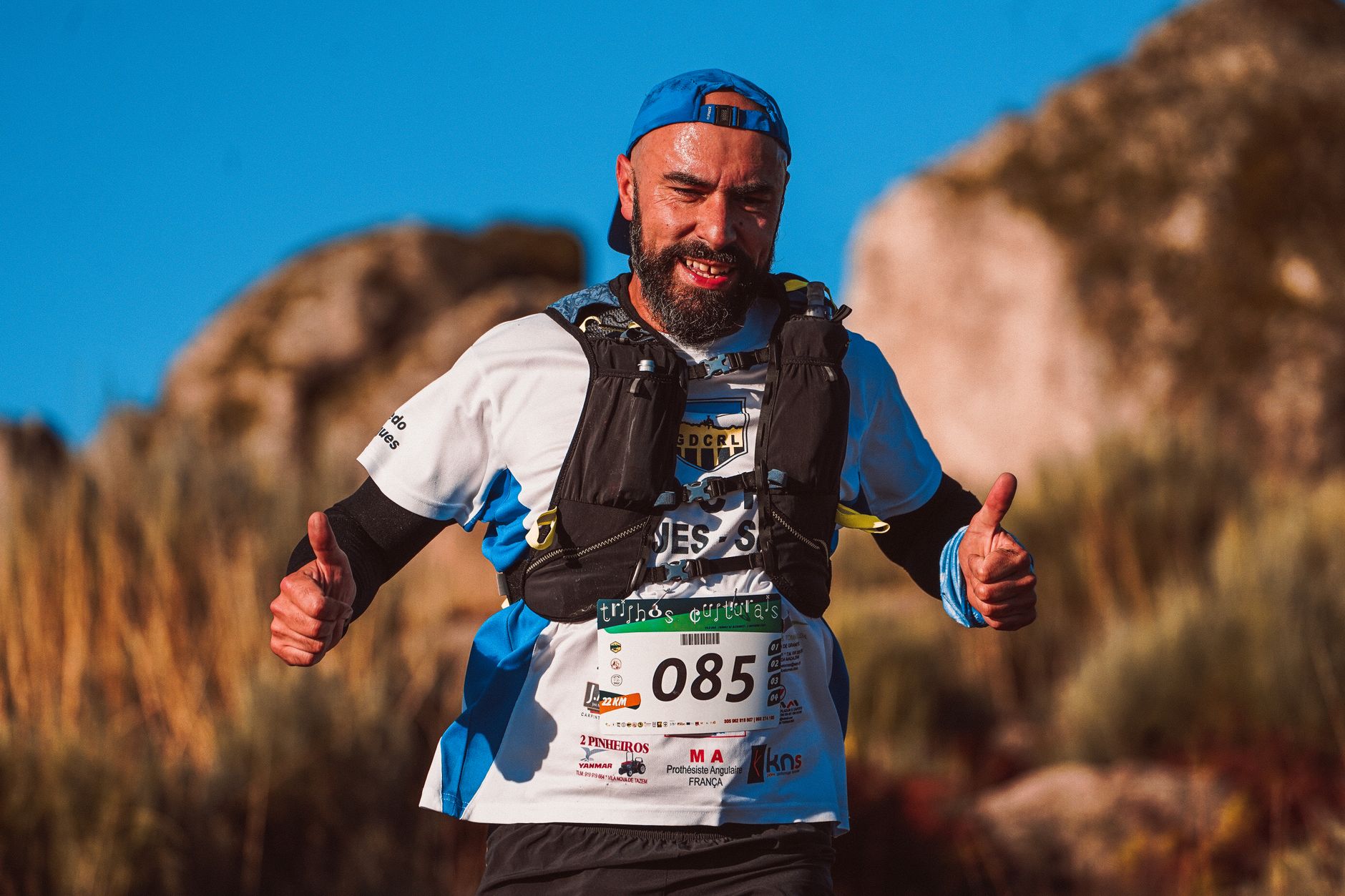 Choisir son sac de trail : gilet ou sac à dos, le guide terrain