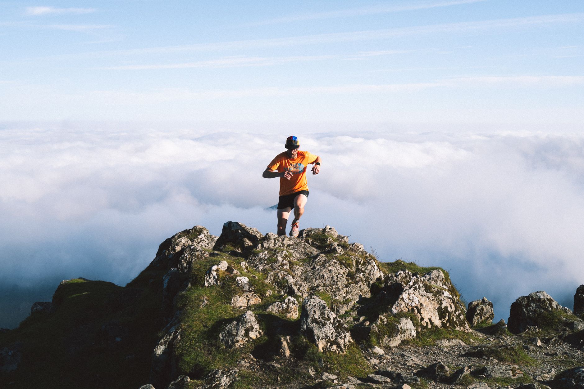 Courir en montagne : altitude, dénivelé, technique et sécurité