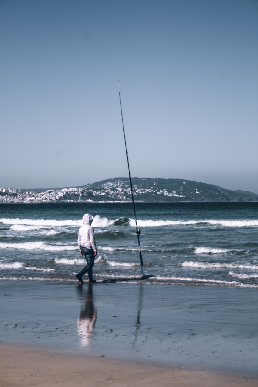 surfcasting beach fishing