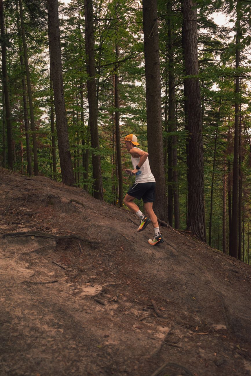trail runner training uphill
