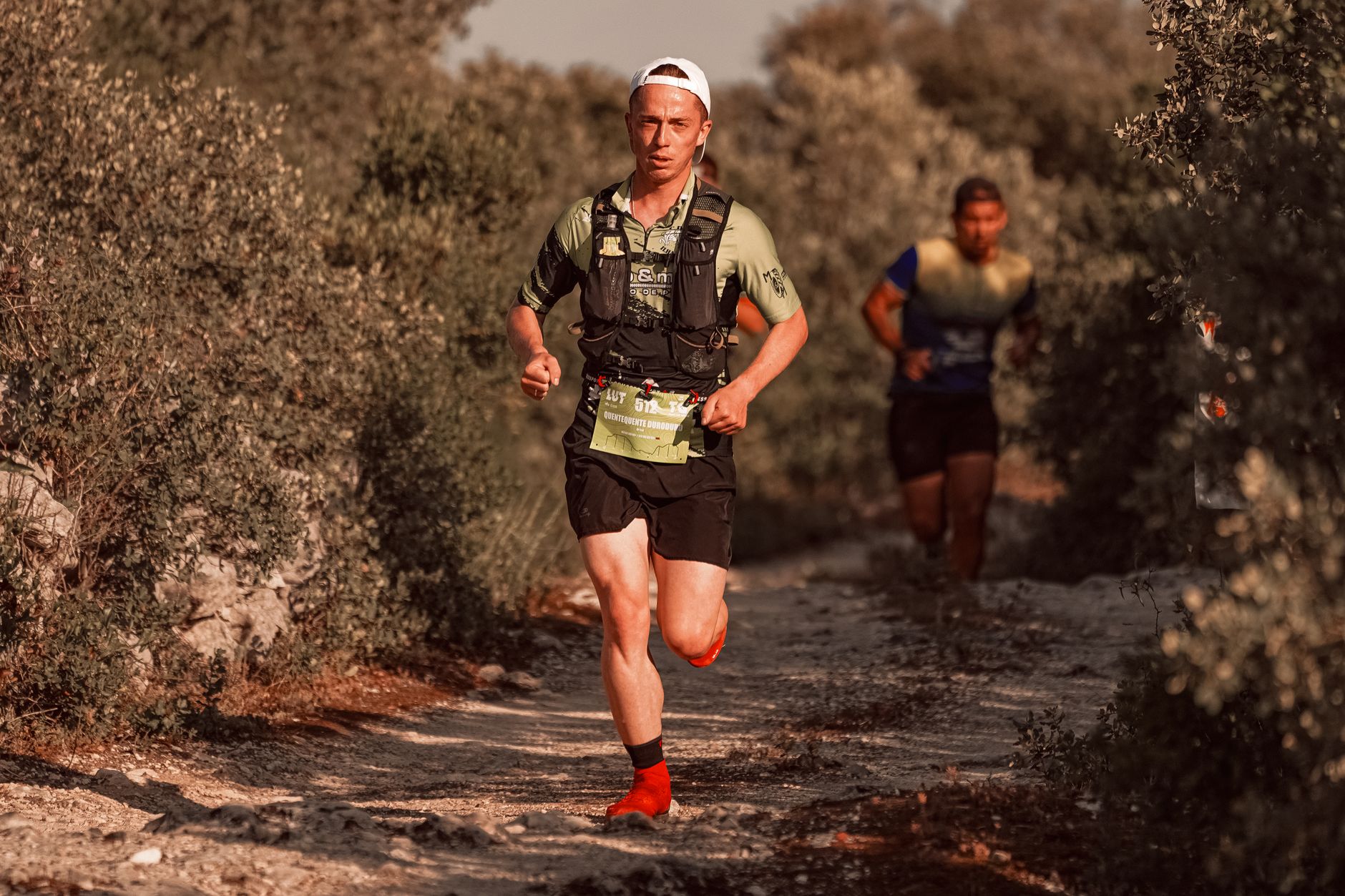 headlamp trail running night